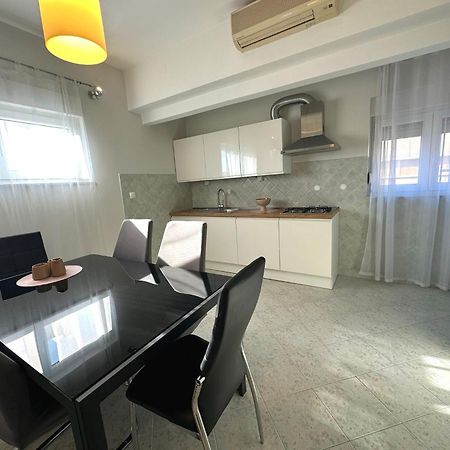 זאדאר Spacious 3Bdr App In Center "Sunny Bayside" מראה חיצוני תמונה